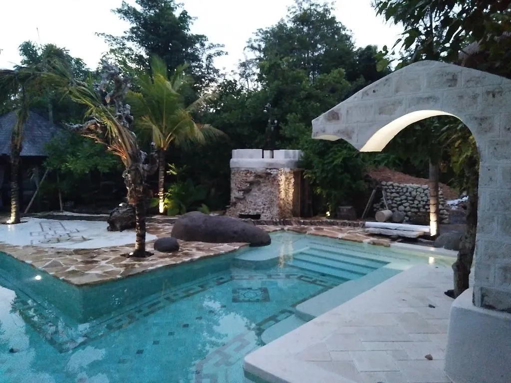 ** База отдыха The Alchemist Lodge Пекату Индонезия